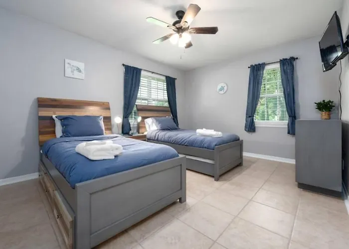 Villa The Breezy Blue View With Hot Tub And Pool *